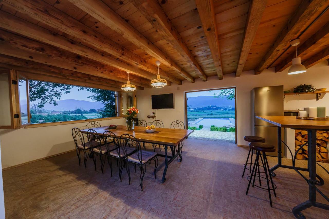 Beautiful Cottage With Heated Pool For 22 Ppl Plaški Exteriör bild