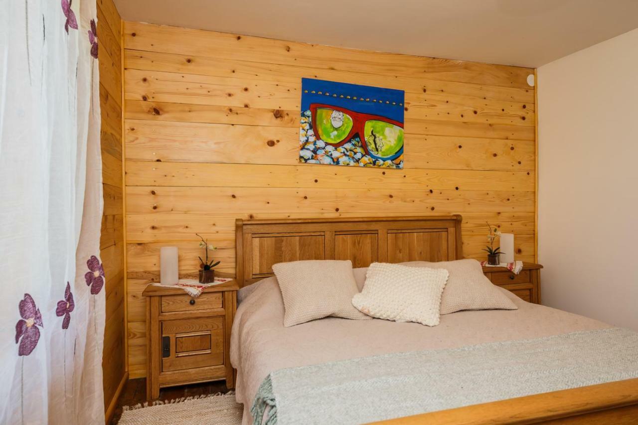 Beautiful Cottage With Heated Pool For 22 Ppl Plaški Exteriör bild