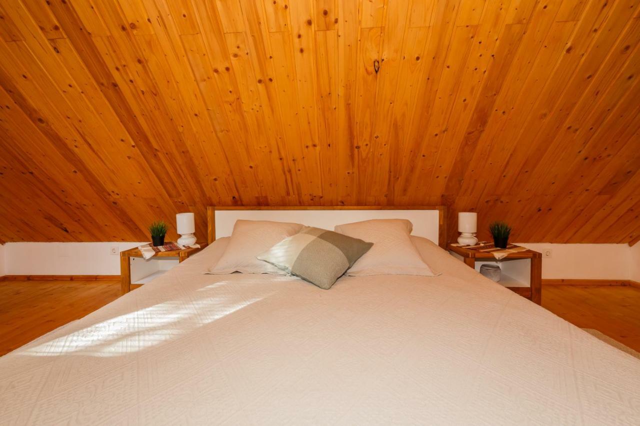 Beautiful Cottage With Heated Pool For 22 Ppl Plaški Exteriör bild